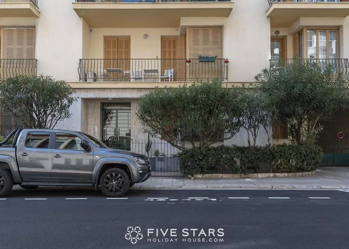 Suite Versailles Five Stars Holiday House